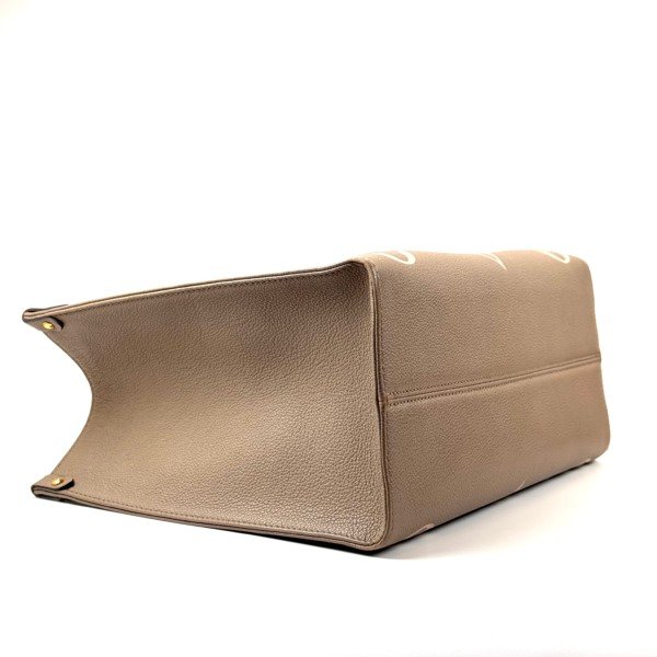 Louis Vuitton (LV) | On The Go MM