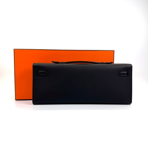 Pre-Owned/ Pre-Loved/ Second-Hand Hermes Kelly Cut Swift, Bag in Black, Gold Hardware Color,  Size, Front View