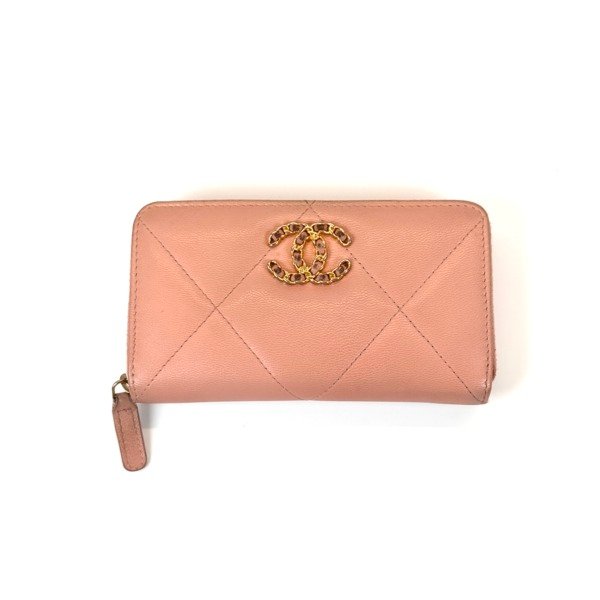 Chanel | Chanel 19 Zippy Medium Wallet