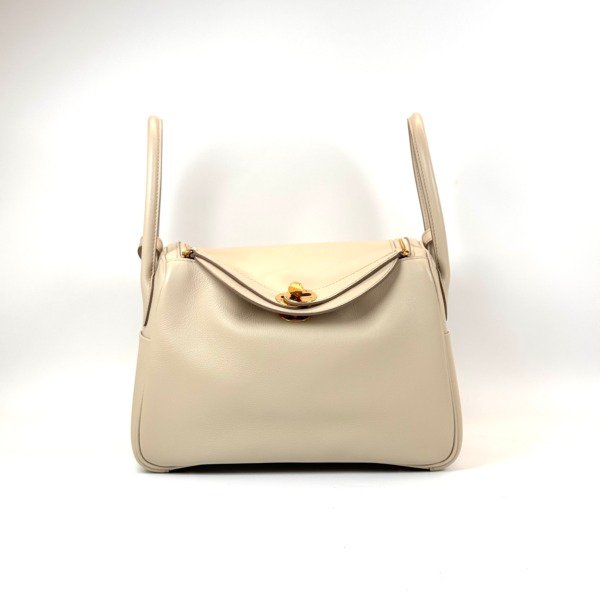 Pre-Owned/ Pre-Loved/ Second-Hand Hermes Lindy 26 Evercolour, Bag in Beton, Gold Hardware Color, 26 Size, Front View