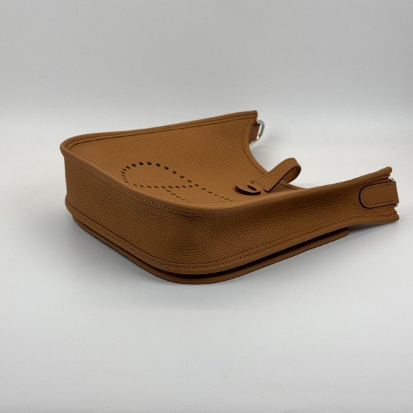 Pre-Owned/ Pre-Loved/ Second-Hand Hermes Evelyne 23 Clemence, Bag in Biscuit, Palladium Hardware Color,  Size, Front View