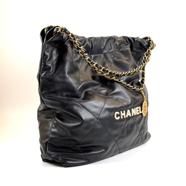 Chanel | Medium Chanel 22
