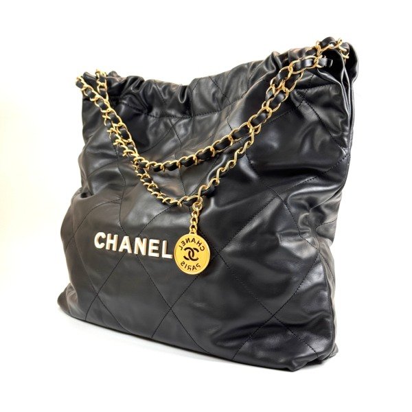 Chanel | Medium Chanel 22