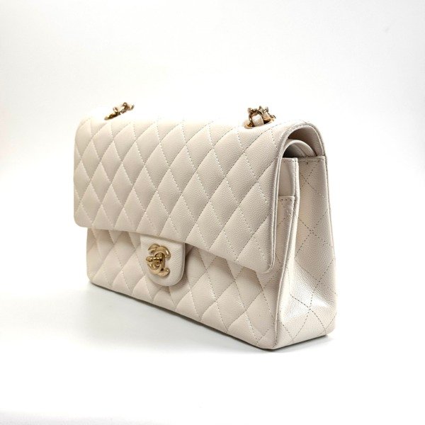 Chanel | Medium Classic Flap Caviar
