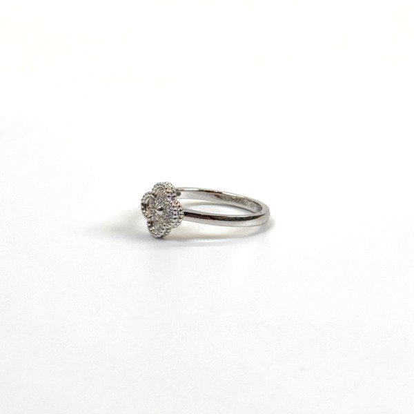 c2026021001-van-cleef-arpels-vca-diamond-sweet-alhambra-ring-3 Van Cleef & Arpels (VCA) | Diamond Sweet Alhambra Ring