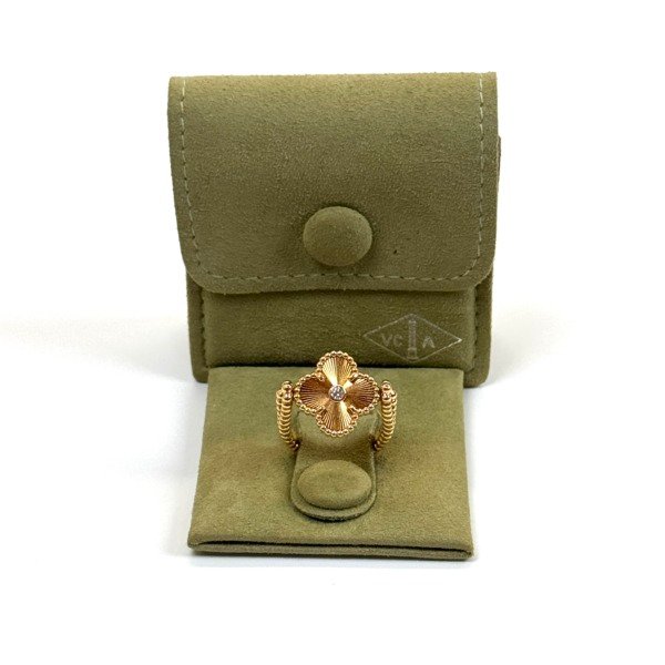 Van Cleef & Arpels (VCA) | Alhambra Reversible Ring Diamond Guilloche Agate