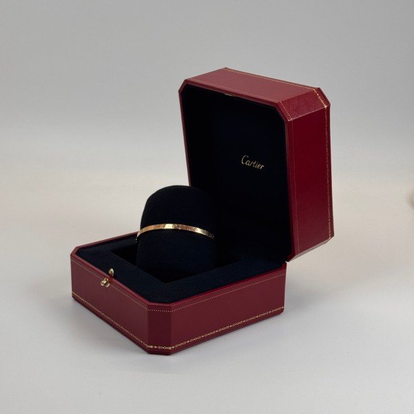 c2026031009-cartier-small-model-love-bracelet-2 Cartier | Small Model Love Bracelet