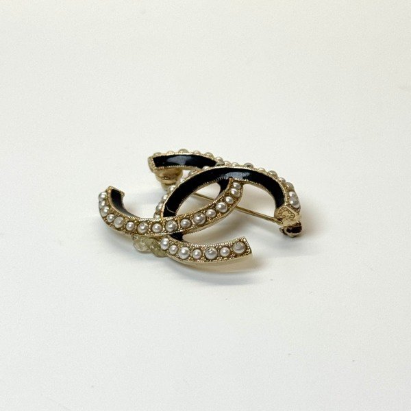 b2026011066-chanel-brooch-2 Chanel | Brooch