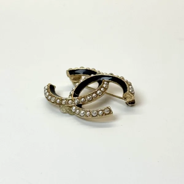 b2026011066-chanel-brooch-2 Chanel | Brooch