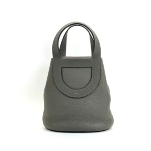 b2026061056-hermes-in-the-loop-18 Pre-Owned/ Pre-Loved/ Second-Hand Hermes In The Loop 18, Bag in Etain, Gold Hardware Color, 18cm Size, Front View
