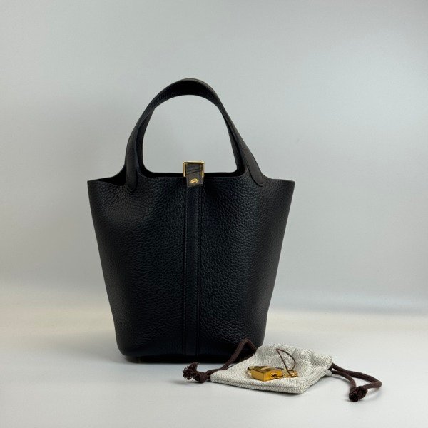 b2026061070-hermes-picotin-18 Pre-Owned/ Pre-Loved/ Second-Hand Hermes Picotin 18, Bag in Black, Gold Hardware Color, 18 Size, Front View