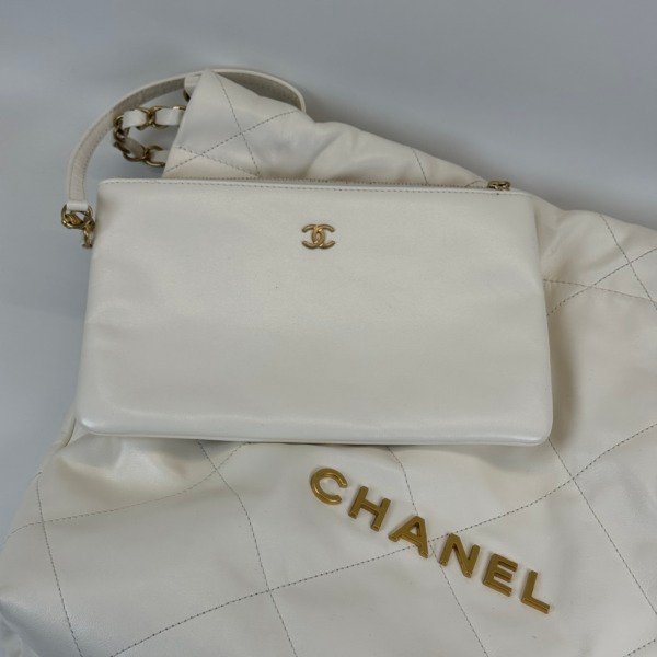 Chanel | Chanel 22 Small