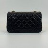 c2026011037-chanel-pearl-crush-mini-rectangle-1 Chanel | Pearl Crush Mini Rectangle