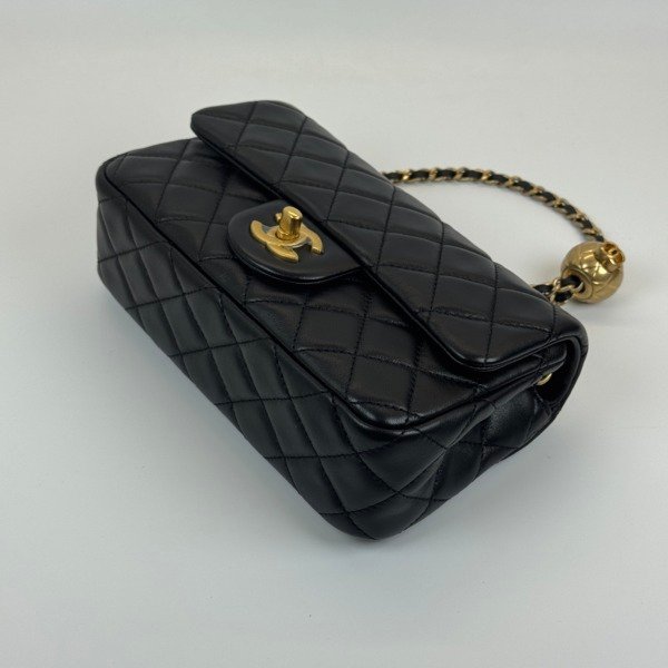 c2026011037-chanel-pearl-crush-mini-rectangle-5 Chanel | Pearl Crush Mini Rectangle