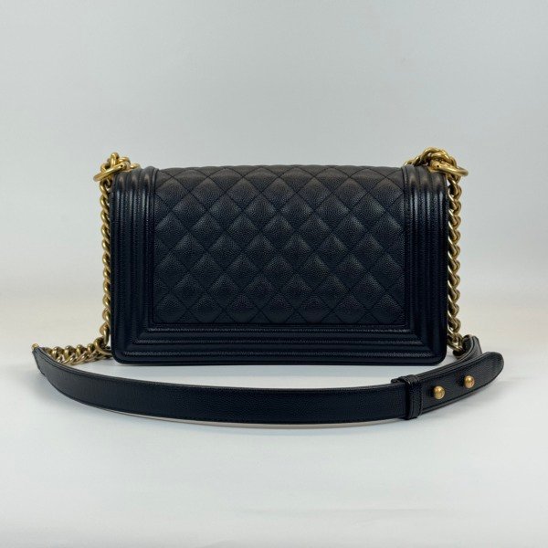 c2026011046-chanel-medium-boy-flap-caviar-1 Chanel | Medium Boy Flap Caviar