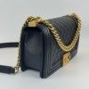 c2026011046-chanel-medium-boy-flap-caviar-2 Chanel | Medium Boy Flap Caviar