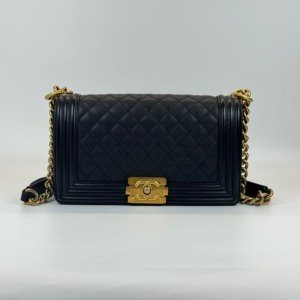 Pre-Owned/ Pre-Loved/ Second-Hand Chanel Medium Boy Flap Caviar, Bag in Black, Gold Hardware Color, Medium Size, Front View