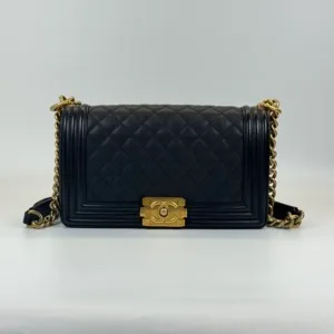 c2026011046-chanel-medium-boy-flap-caviar Pre-Owned/ Pre-Loved/ Second-Hand Chanel Medium Boy Flap Caviar, Bag in Black, Gold Hardware Color, Medium Size, Front View
