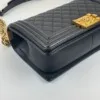 c2026011046-chanel-medium-boy-flap-caviar-5 Chanel | Medium Boy Flap Caviar