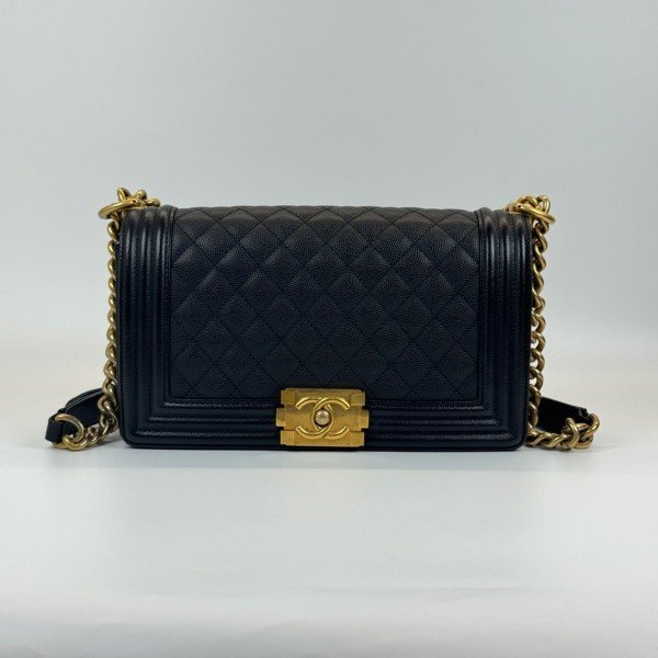 c2026011046-chanel-medium-boy-flap-caviar Pre-Owned/ Pre-Loved/ Second-Hand Chanel Medium Boy Flap Caviar, Bag in Black, Gold Hardware Color, Medium Size, Front View