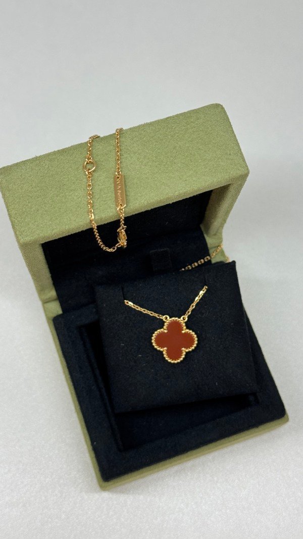 Van Cleef & Arpels (VCA) | Alhambra Carnelian Necklace