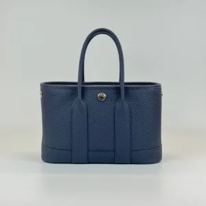 c2026061044-hermes-neo-garden-party-23 Pre-Owned/ Pre-Loved/ Second-Hand Hermes Neo Garden Party 23, Bag in Bleu Nuit Color, 23cm Size, Front View