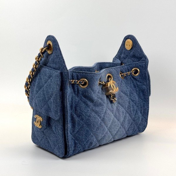 b2026011103-chanel-chanel-25-mini-denim-2 Chanel | Chanel 25 Mini Denim