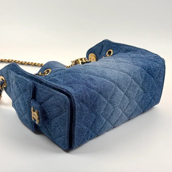 b2026011103-chanel-chanel-25-mini-denim-4 Chanel | Chanel 25 Mini Denim