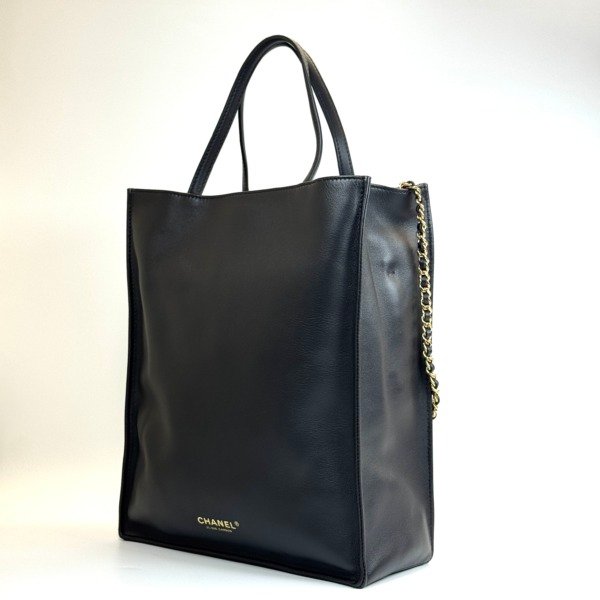 b2026011118-chanel-small-shopping-tote-calfskin-detachable-strap-4 Chanel | Small 26A Shopping Tote Calfskin Detachable Strap