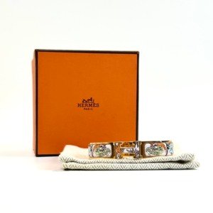 b2026061094-hermes-clic-h-bracelet Pre-Owned/ Pre-Loved/ Second-Hand Hermes Others, Bracelet in Gold, multi color Color, Size, Front View