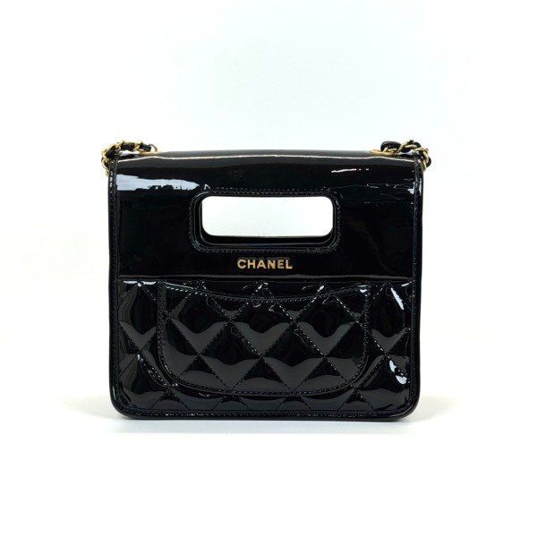 c2026011079-chanel-top-handle-cc-graphic-catch-patent-1 Chanel | Top Handle CC Graphic Catch Patent