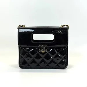 Pre-Owned/ Pre-Loved/ Second-Hand Chanel Top Handle CC Graphic Catch Patent, Bag in Black, Gold Hardware Color,  Size, Front View