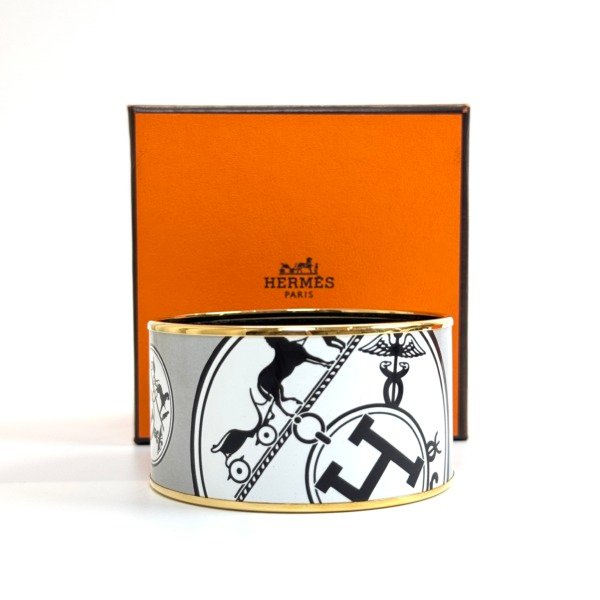 c2026061107-hermes-uni-thick-bangle Pre-Owned/ Pre-Loved/ Second-Hand Hermes Uni Thick Bangle, Bracelet in White Color, M Size, Front View