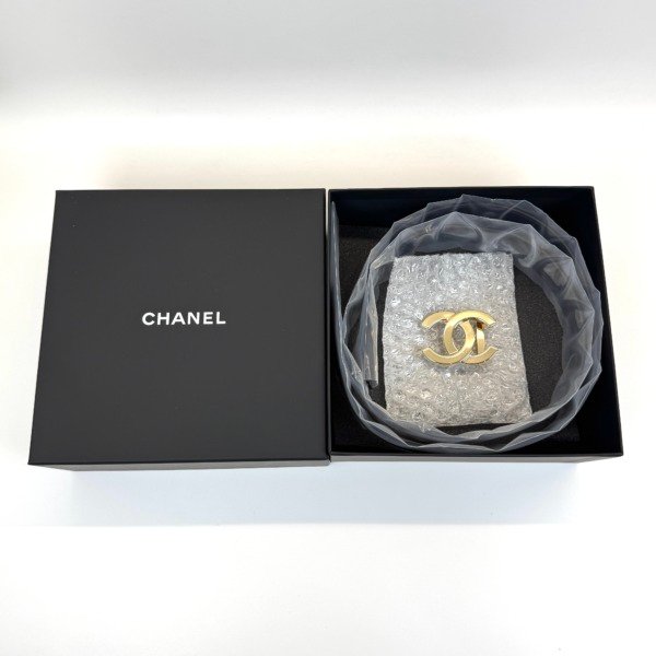 b2026011114-chanel-cc-belt-4 Chanel | CC Belt