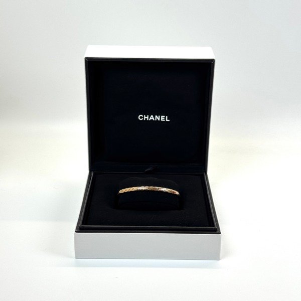 b2026011134-chanel-coco-crush-bracelet-mini Pre-Owned/ Pre-Loved/ Second-Hand Chanel CoCo Crush Bracelet Mini, Bracelet in Rose Gold (Beige gold) Color, M (15-16cm) Size, Front View