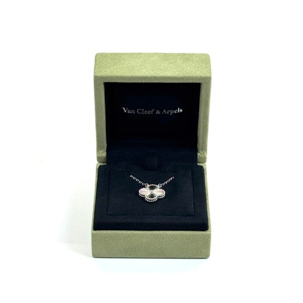 b2026021148-van-cleef-arpels-vca-white-gold-guilloche-necklace-2 Van Cleef & Arpels (VCA) | White Gold Guilloche Necklace