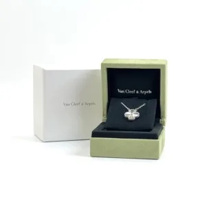 b2026021148-van-cleef-arpels-vca-white-gold-guilloche-necklace Pre-Owned/ Pre-Loved/ Second-Hand Van Cleef & Arpels (VCA) White Gold Guilloche Necklace, Necklace in White Gold Color, Size, Front View
