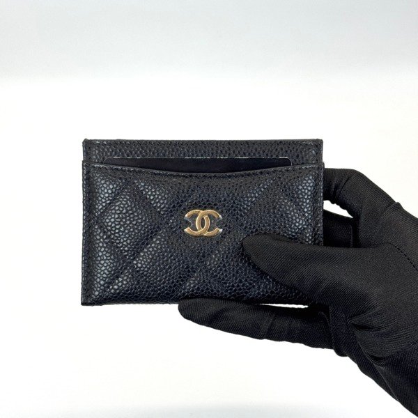 c2026011141-chanel-caviar-classic-card-holder-4 Chanel | Caviar Classic Card Holder