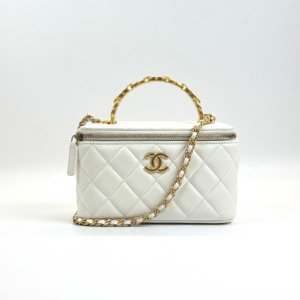 Pre-Owned/ Pre-Loved/ Second-Hand Chanel Top Handle Rectangle Vanity, Bag in White, Gold hardware Color,  Size, Front View