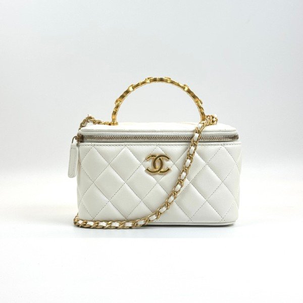 Pre-Owned/ Pre-Loved/ Second-Hand Chanel Top Handle Rectangle Vanity, Bag in White, Gold hardware Color,  Size, Front View