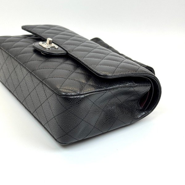 c2026011152-chanel-medium-classic-flap-caviar-4 Chanel | Medium Classic Flap Caviar