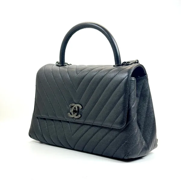 c2026011155-chanel-all-black-medium-coco-handle-chevron-3 Chanel | All Black Medium Coco Handle Chevron