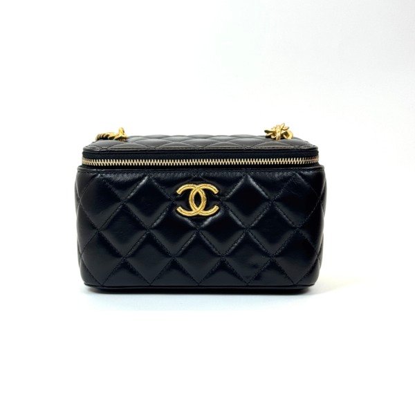 c2026011170-chanel-adjustable-chain-vanity Pre-Owned/ Pre-Loved/ Second-Hand Chanel Adjustable Chain Vanity, Bag in Blackjack, Gold Hardware Color, Size, Front View