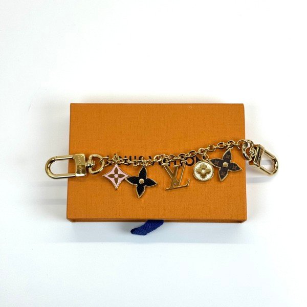 Pre-Owned/ Pre-Loved/ Second-Hand Louis Vuitton (LV) Spring Street Chain Bag Charm, Bracelet in Gold Color,  Size, Front View