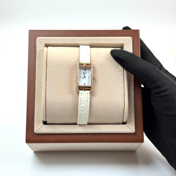 c2026061142-hermes-diamond-watch-4 Hermes | Diamond Watch