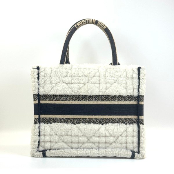 c2026131150-dior-book-tote-small-sherling-fur-1 Dior | Book Tote Small Sherling Fur