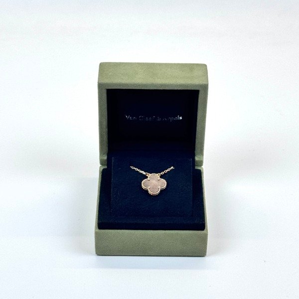 b2026021186-van-cleef-arpels-vca-grey-mother-of-pearl-necklace Pre-Owned/ Pre-Loved/ Second-Hand Van Cleef & Arpels (VCA) Grey Mother of Pearl Necklace, Necklace in Grey, Rose Gold Color, Chain Lengthened Size, Front View