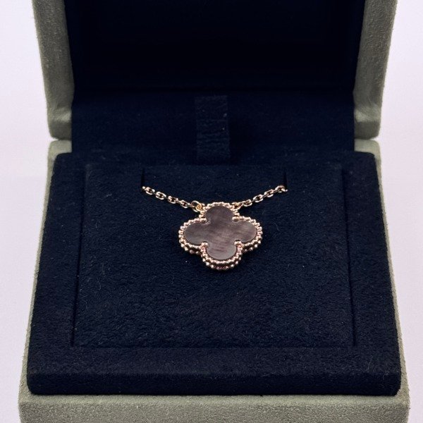 b2026021186-van-cleef-arpels-vca-grey-mother-of-pearl-necklace-7 Van Cleef & Arpels (VCA) | Grey Mother of Pearl Necklace