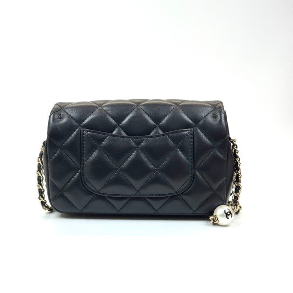 c2026011180-chanel-pearl-strap-mini-1 Chanel | Pearl Strap Mini