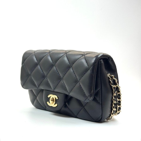 c2026011180-chanel-pearl-strap-mini-3 Chanel | Pearl Strap Mini